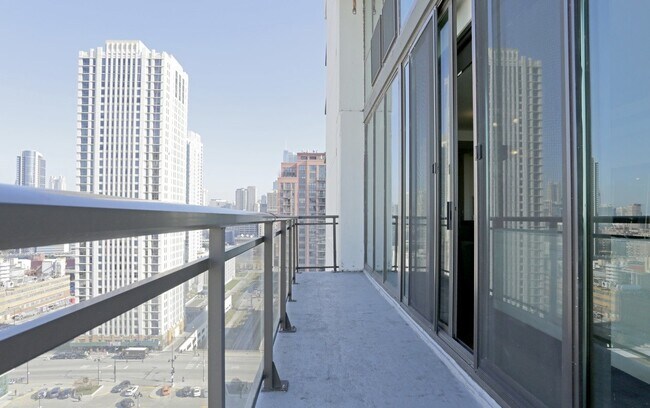Foto del edificio - 169 N Sangamon St