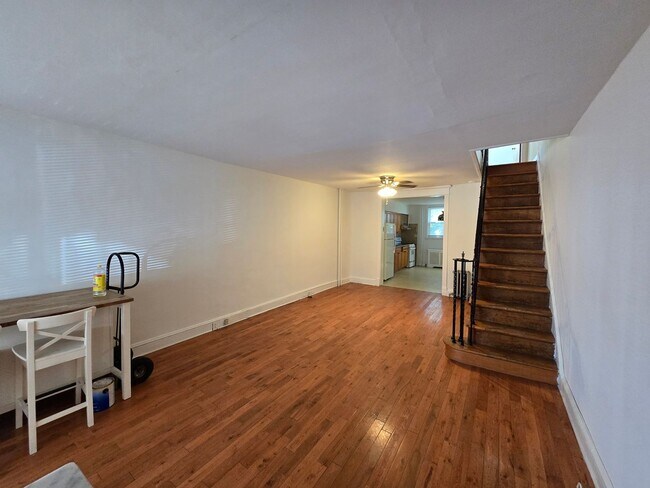 Foto del edificio - Bright 3 bed 1 bath