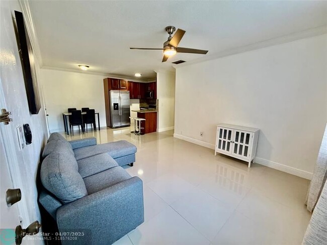 Foto del edificio - 299 SW 7th St