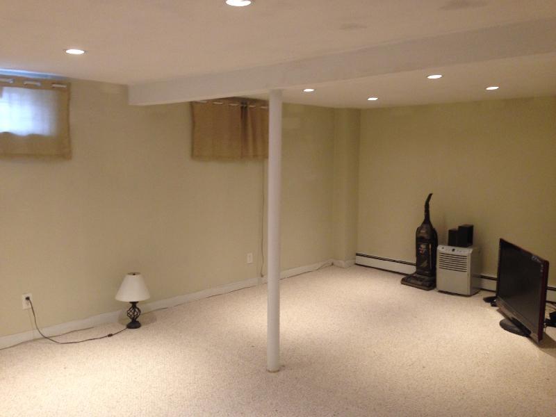 Building Photo - 45 Winslow Rd