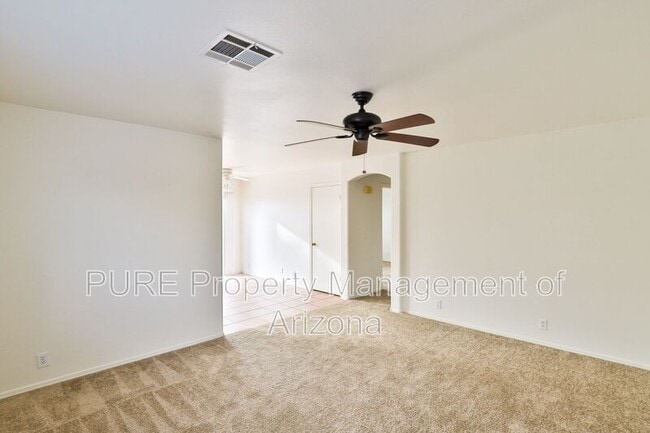 Building Photo - 16570 N 158th Ave