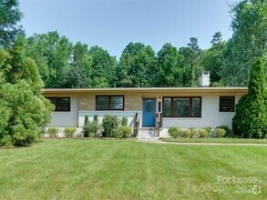 Building Photo - 3921 Sheffield Dr