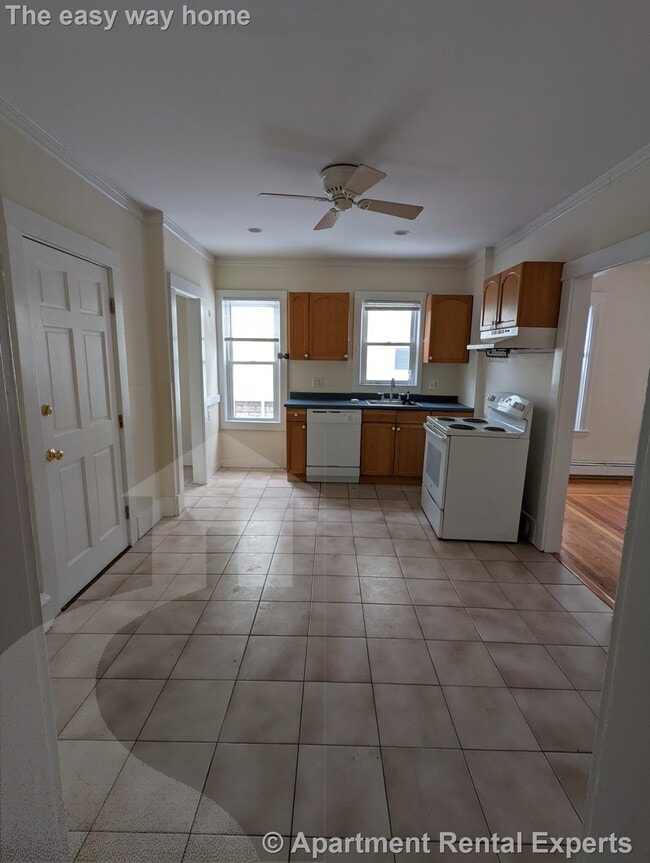 Photo - 15 Egerton Rd Unit #1 Apartment