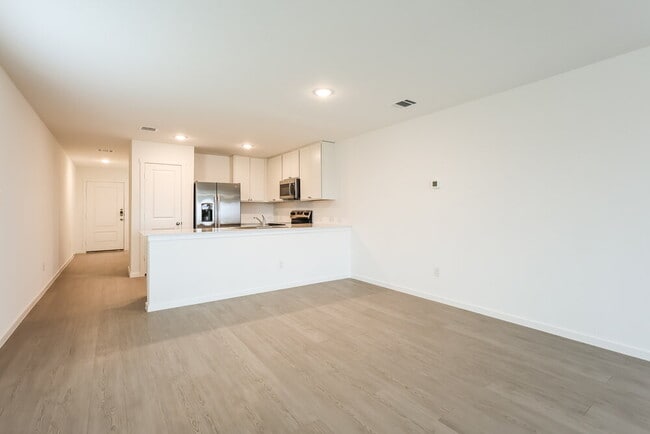 Building Photo - 528 Roquefort St