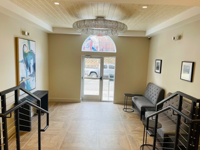 Foto del edificio - 2517 Mozart Pl NW