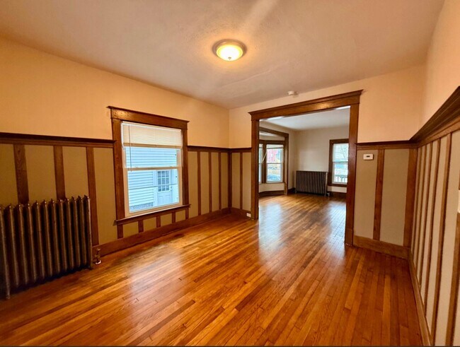Foto del edificio - 4 Bedroom, 1.5 Bath Home – North East Grand Rapids