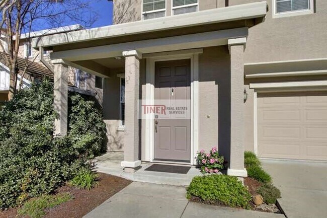 Building Photo - 1232 Manza Cir