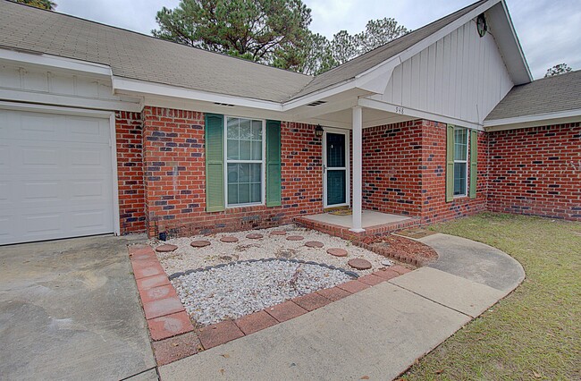 Foto del edificio - 948 Wedgewood Way