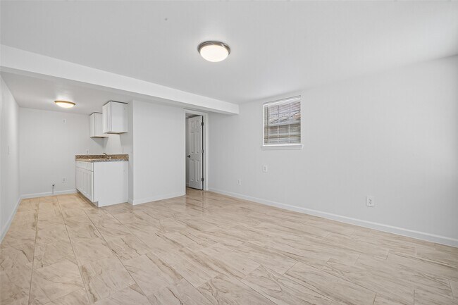 Foto del edificio - 4901 Stimson St