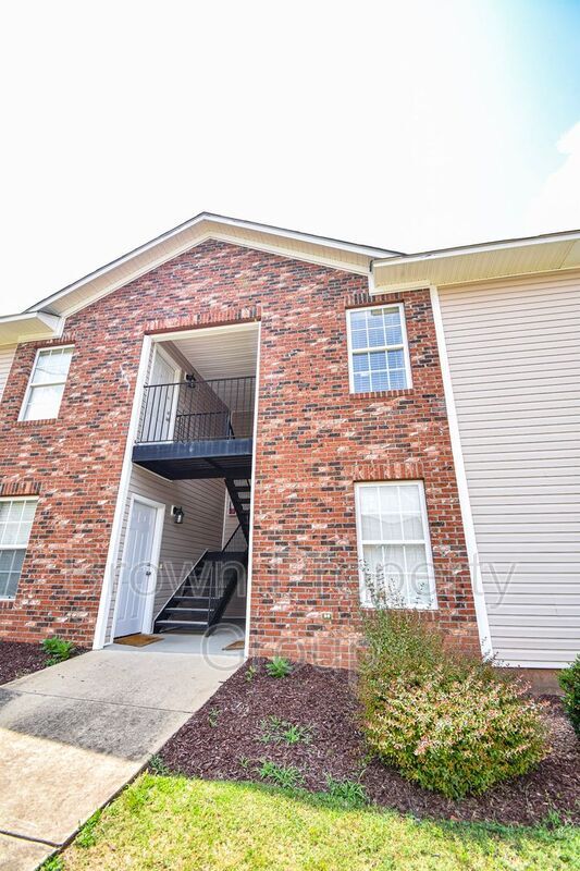 Building Photo - 3211 Sperry Branch Way