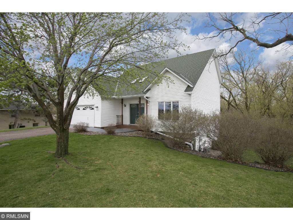 9250 La Rivier Ct, Eden Prairie, MN 55347 House Rental in Eden