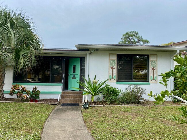 Foto del edificio - 251 Mateo Way NE