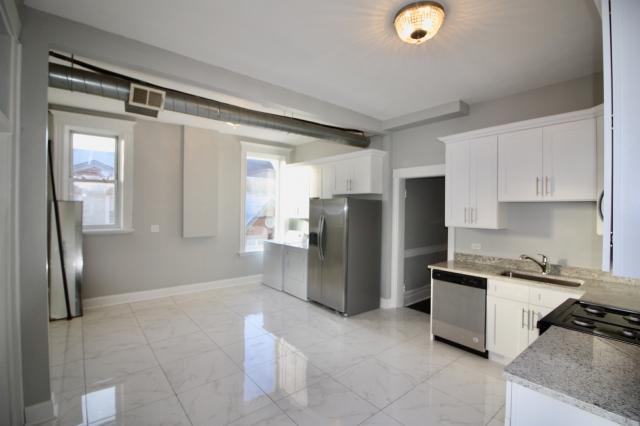 Building Photo - 4 bedroom in Chicago IL 60622