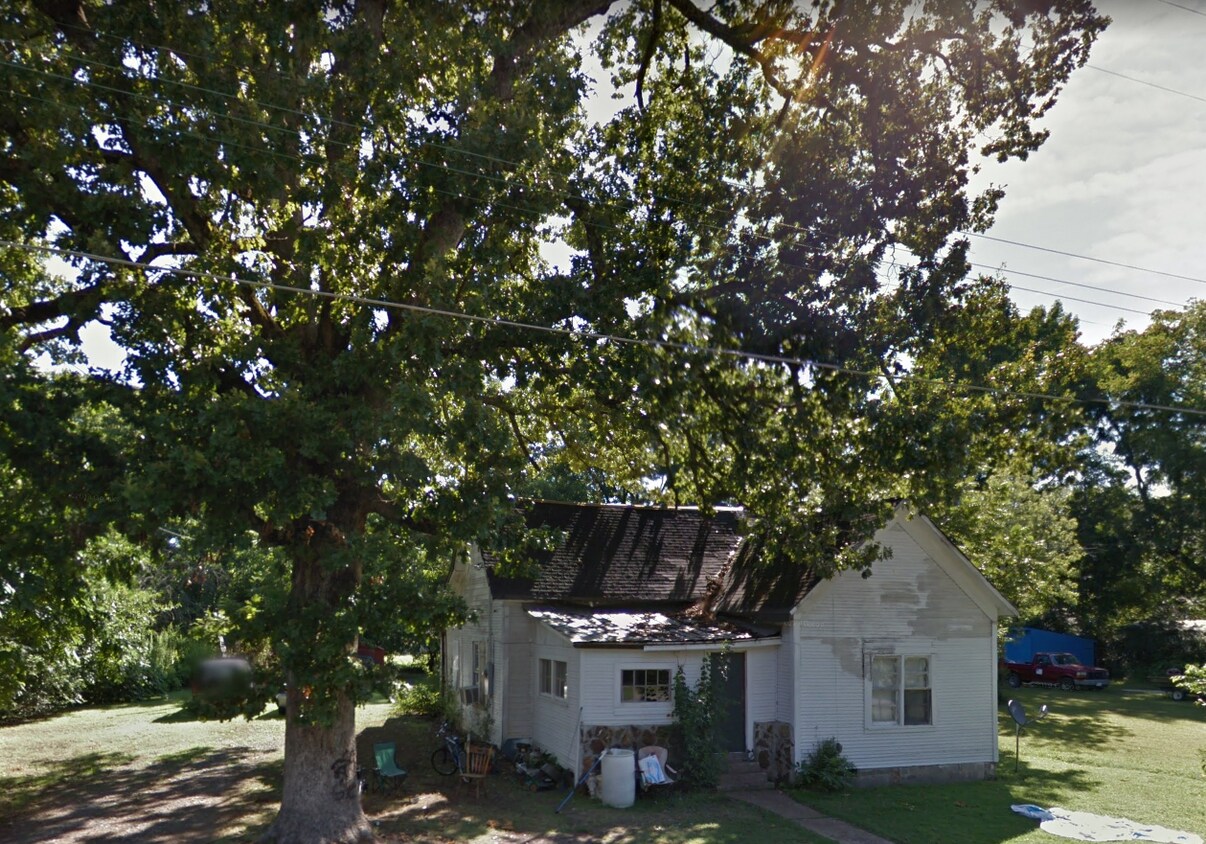 913 S Elm St, Bald Knob, AR 72010 House Rental in Bald Knob, AR
