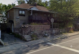 Building Photo - 348 Kathleen St