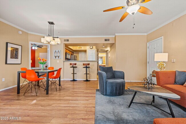 Foto del edificio - 15095 N Thompson Peak Pkwy