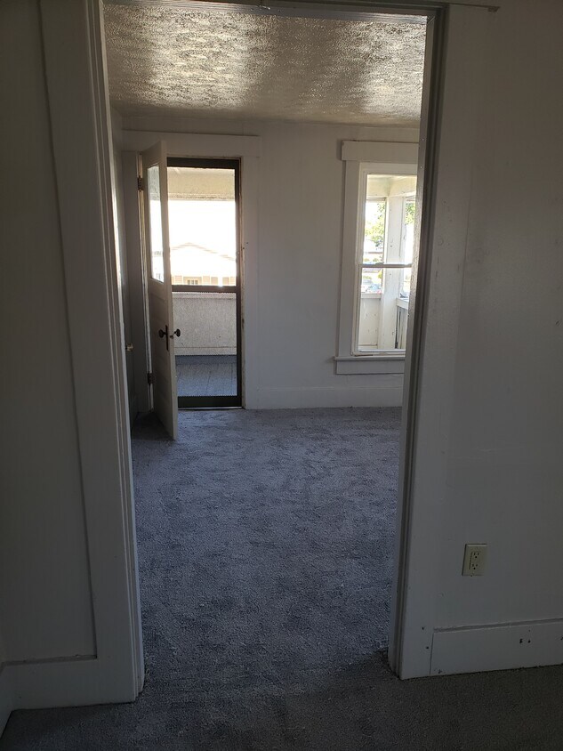 146 E Shannon Ave Unit 2, Dayton, OH 45449 Apartments 146 E Shannon