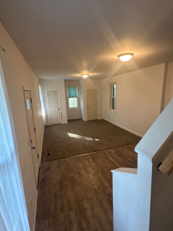 Building Photo - 135 Summit Ave