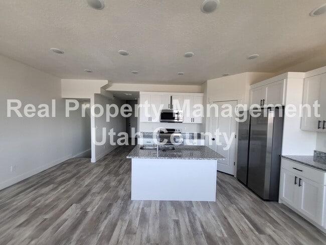 Building Photo - August 2024 Lease end Date