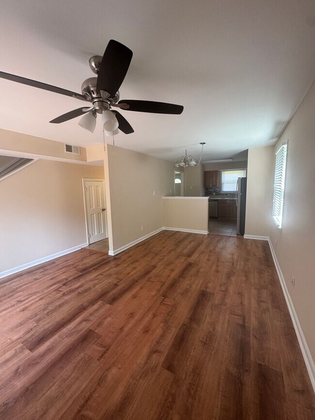 Foto del edificio - Mine Creek Duplex
