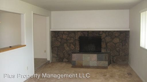 Building Photo - 1630 SE Riviera Dr