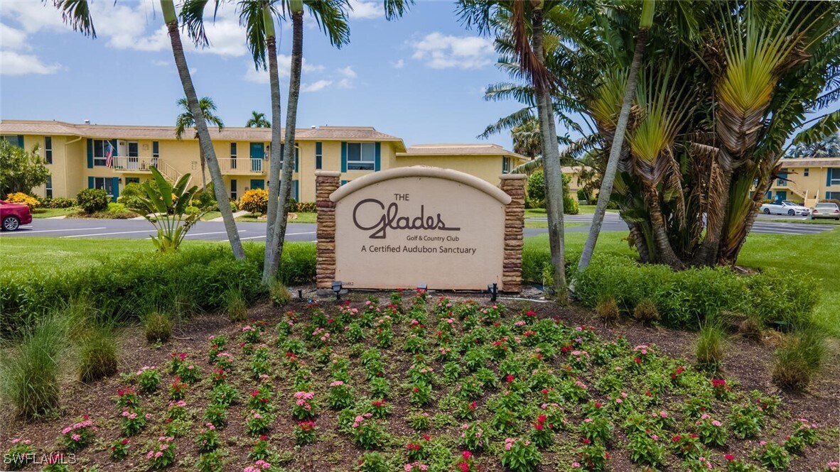 Primary Photo - 96 Glades Blvd