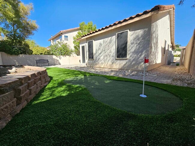 Foto del edificio - 1705 Park Mesa Ln