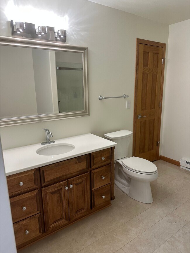 Foto del edificio - 3644 Livingston Ln