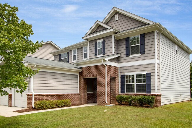 Foto del edificio - Elegant 4 Bedroom 3 Bath Home with 1st Flo...