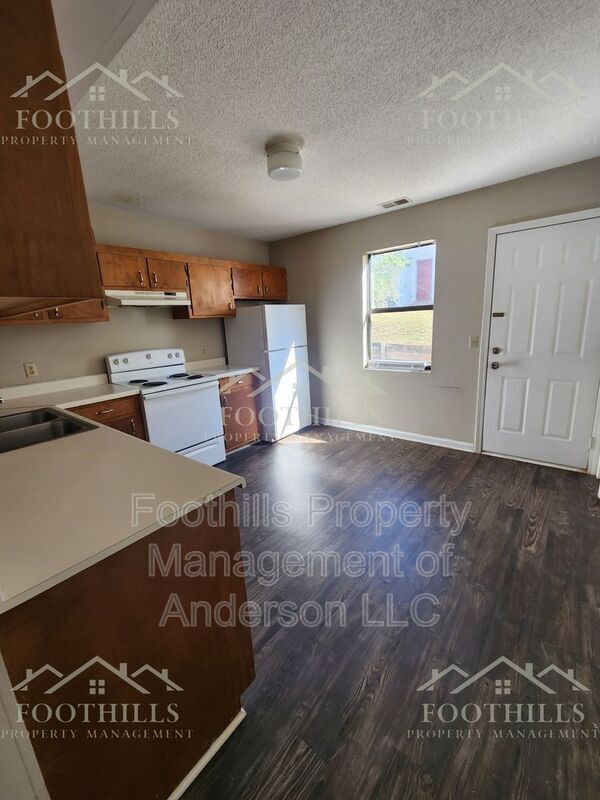 Foto del edificio - 108 Woodland Dr