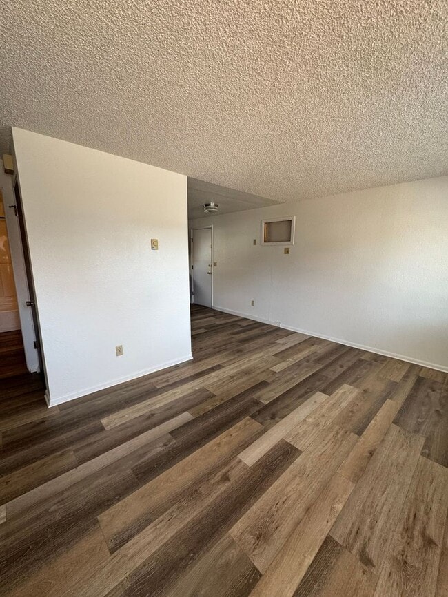 Building Photo - 121 Hudson Ave