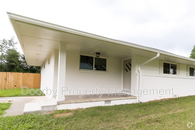 Building Photo - 4134 Bennett Rd