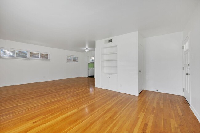 Foto del edificio - 2 Bedroom Rental Available in Alamo Height...