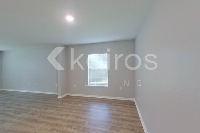 Foto del edificio - 4204 East 5th Street