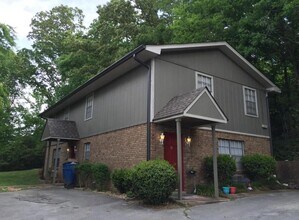 Building Photo - 117 Santeelah St