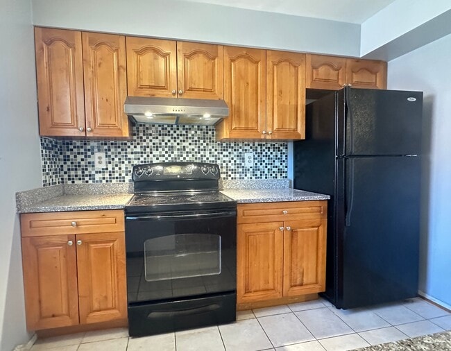 Building Photo - 11553 Sullnick Way