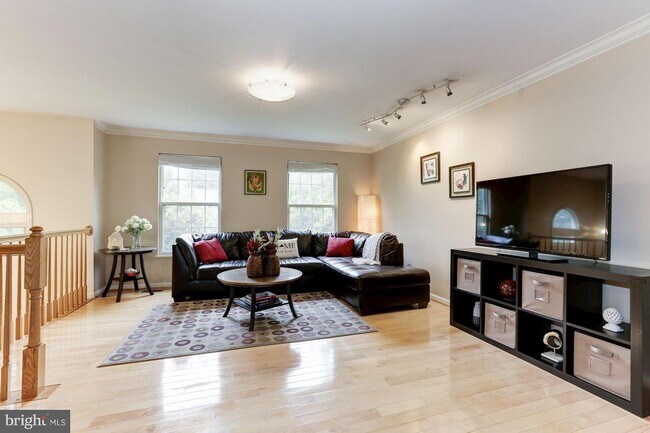Foto del edificio - 20577 Triple Crown Ct