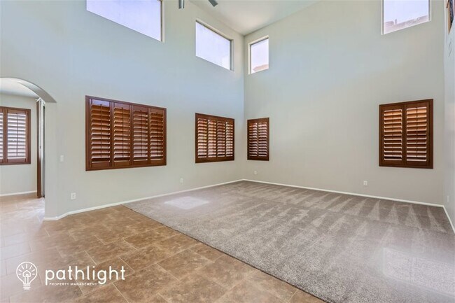 Building Photo - 40781 W Robbins Dr
