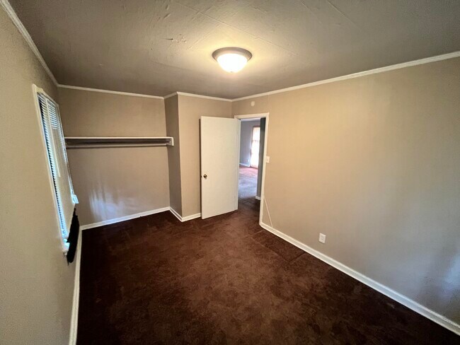 Foto del edificio - 1958 Kenny St