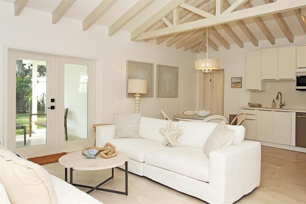 Primary Photo - 221 Princeton Dr