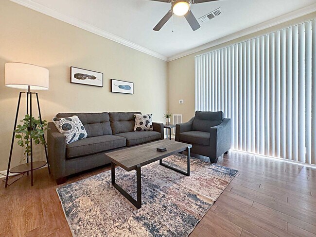 Foto del edificio - 1770 Bearberry Cir