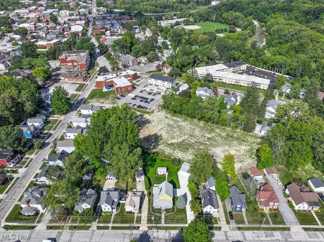 Photo - 38171 Wilson Ave Apartment