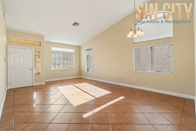 Foto del edificio - "Discover Comfort and Style: Spacious 4-Bed, 2-Bath Home in Las Vegas – 1835 Sq Ft of Inviting Li...