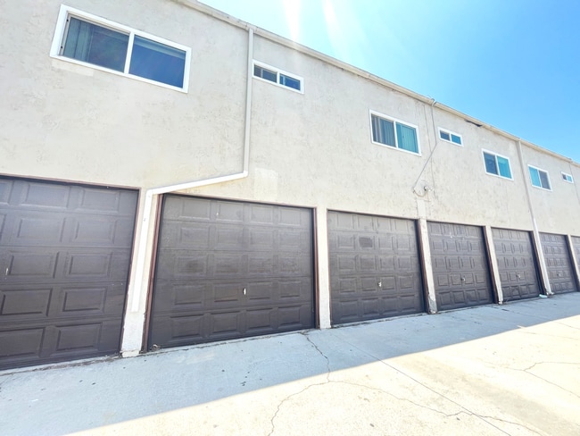 Building Photo - RV T 3761