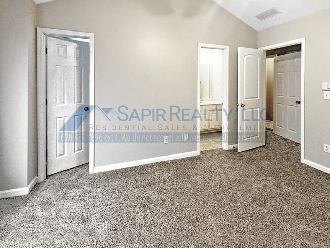 Building Photo - 7107 Brookview Way