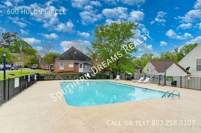 Building Photo - 600 Hulon Ct