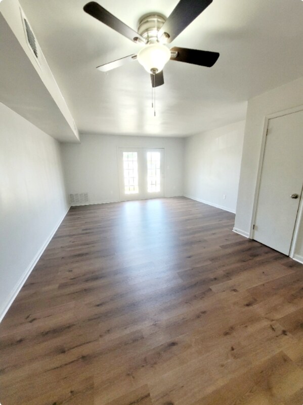 Foto del edificio - 12 Bainbridge Ave