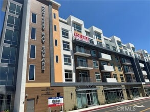 Building Photo - 168 S Monterey St