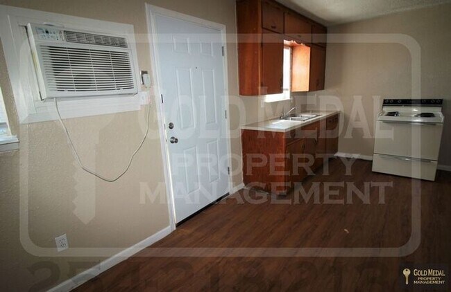 Foto del edificio - 926 JR Ct – Your Cozy Cove Retreat!