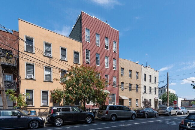 Building Photo - 183 Eagle St